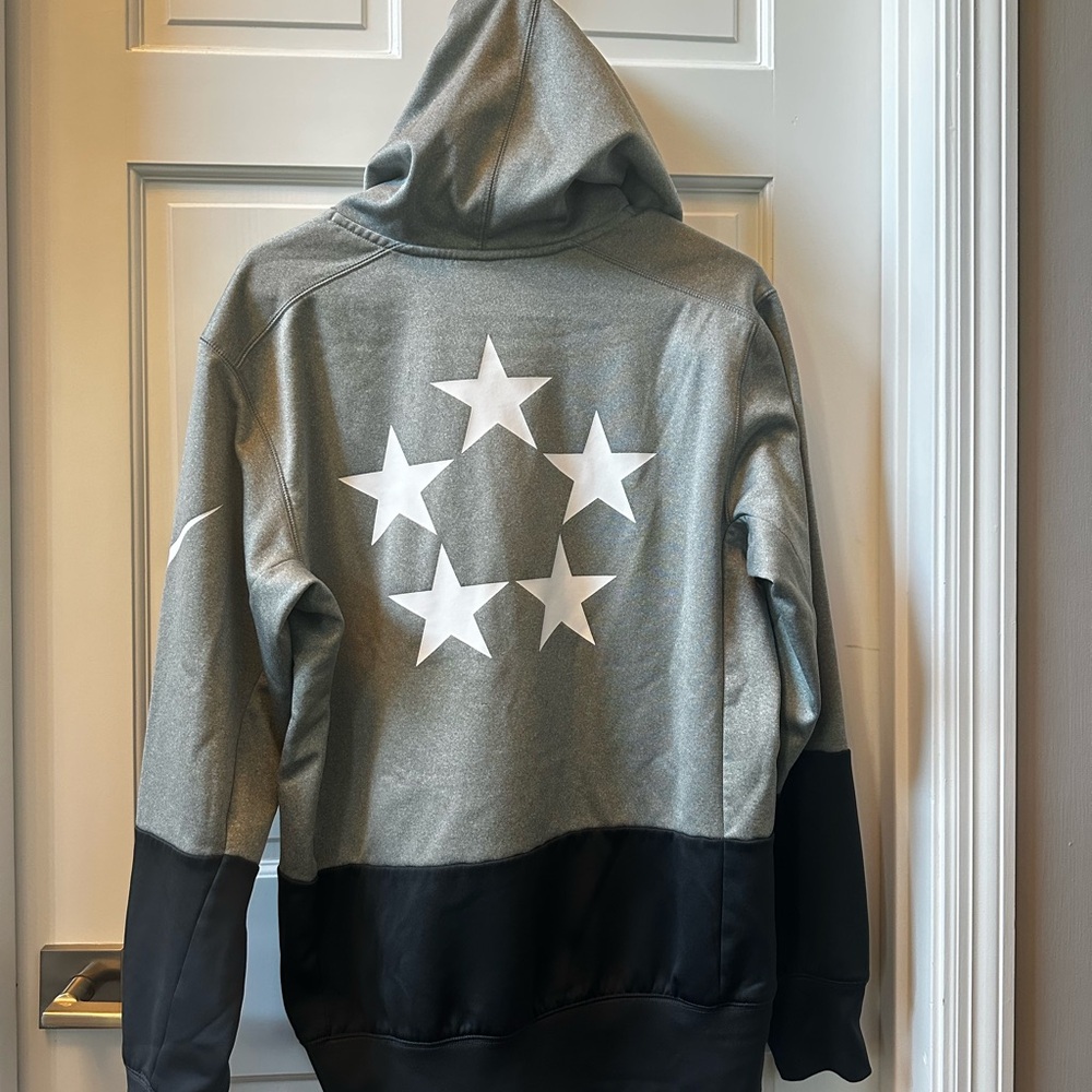 Nike Therma-Fit hooded sweatshirt